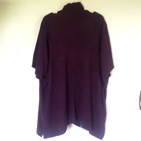 Apt. 9 Cream Turtleneck Short Sleeve Tunic – Women's Medium - Picture 1 of 5